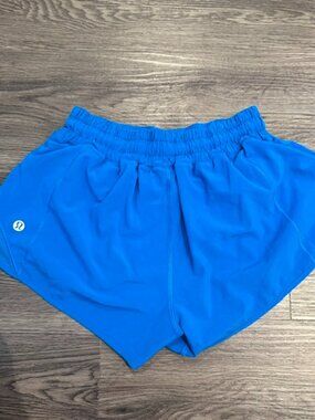 LULULEMON HOTTY HOT LOW-RISE 2.5" SHORTS